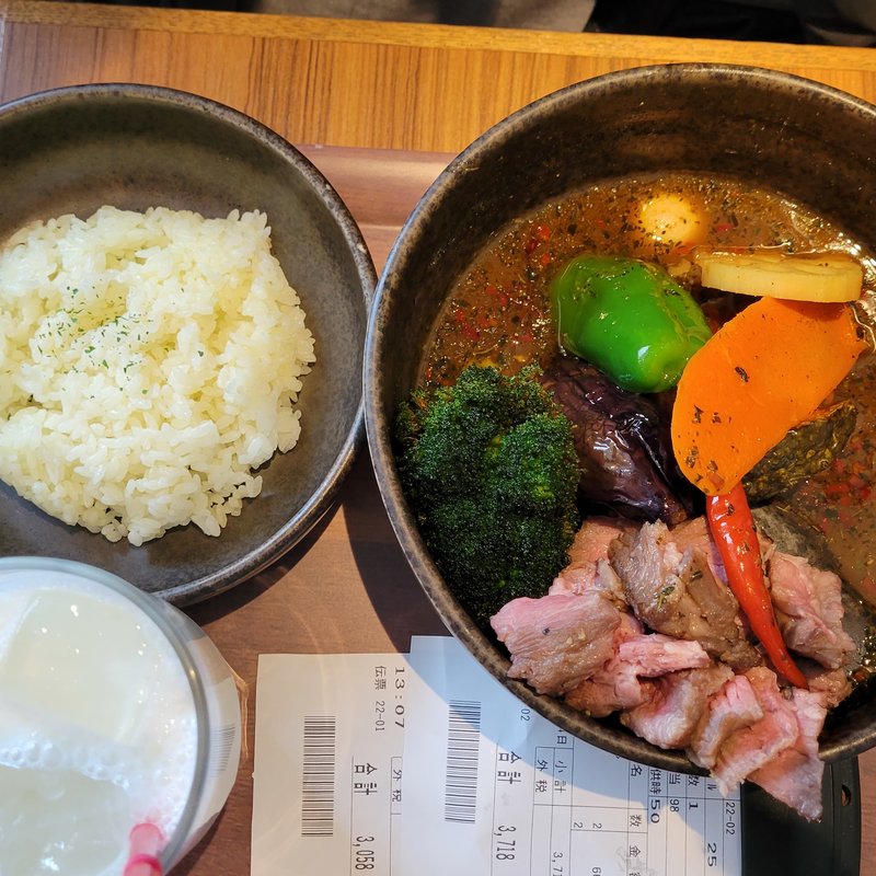 やわらか子羊のガーリック焼き(ピカンティ（Picante）札幌琴似店)