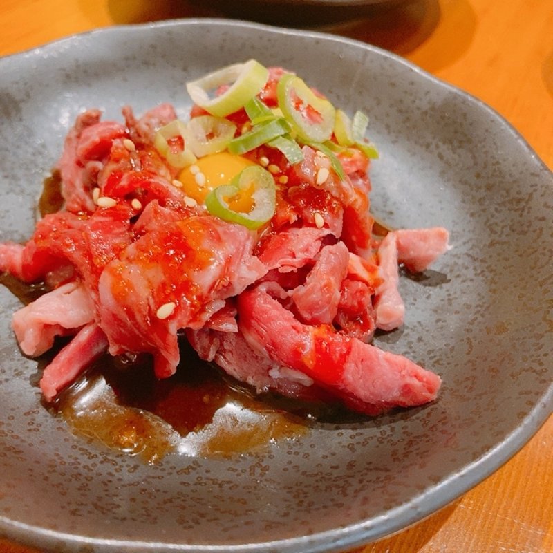 国産牛ユッケ(大衆肉酒場いしい)