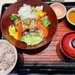 グリルチキン定食(大戸屋　秋葉区)