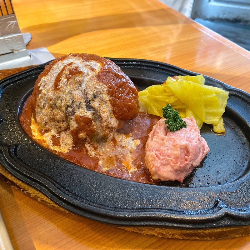 ハンバーグ定食(ハンバーグは飲み物。)