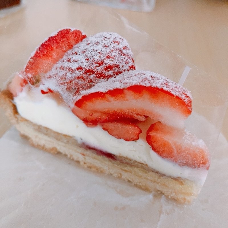 イチゴのタルト(sappuyer（サピュイエ）)