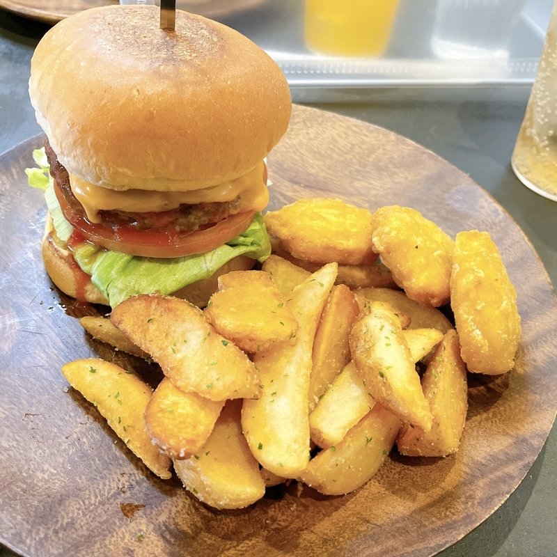 ランチセット　チーズバーガー　ナゲットぷらす(BURGER PRODUCTS 今里店)