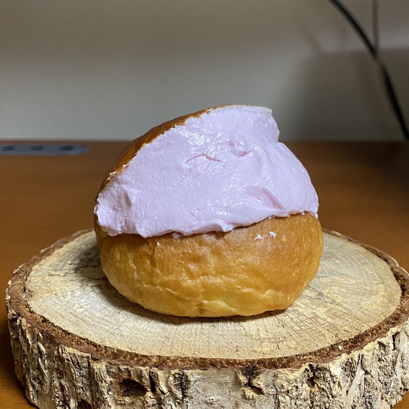 マリトッツオ(いちご)(ブレクレール イオン八事店)