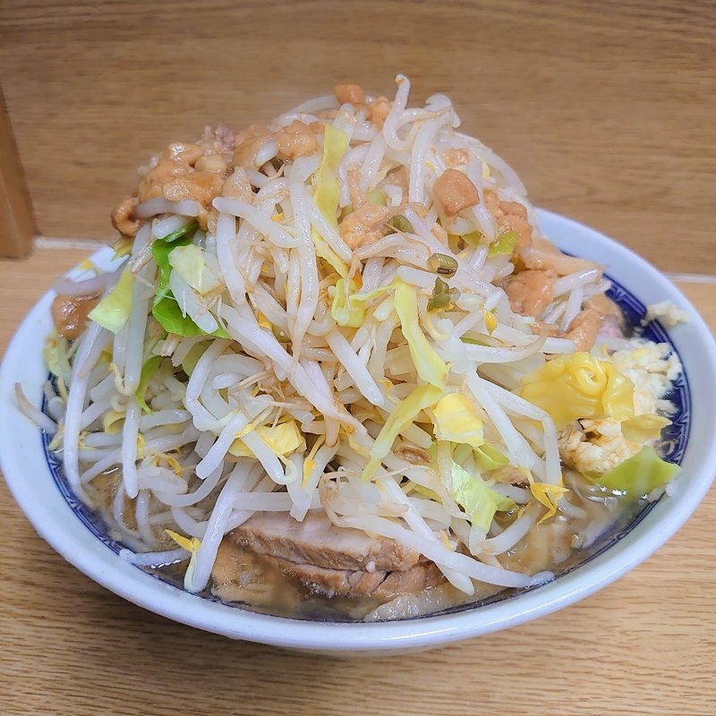 ラーメン豚入り(ラーメン二郎 栃木街道店 （らーめんじろう）)