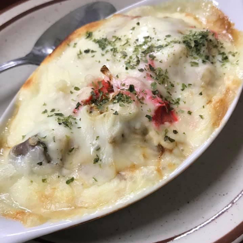 牛すじマカロニグラタン(大衆食堂2.0 とぽす)