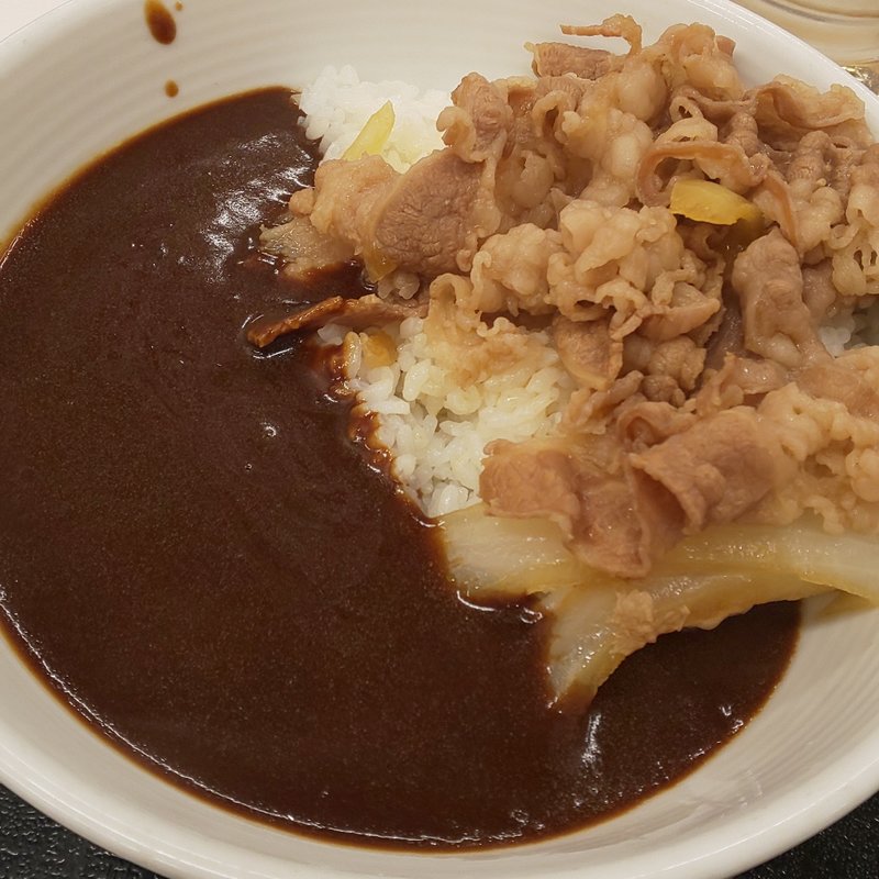 牛黒カレー(吉野家 庄内緑地公園店)