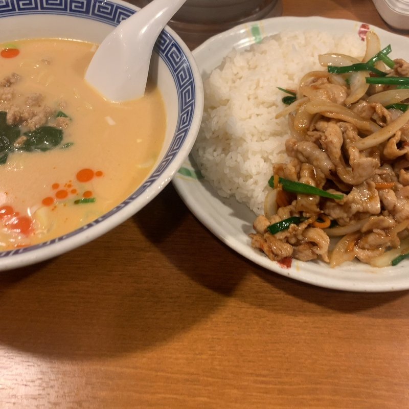 スタミナ焼肉飯(えびす飯店 恵比寿店)