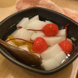 給食で出た杏仁豆腐(大衆焼肉コグマヤ 高円寺)