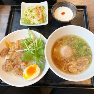 魯肉飯ランチ(GYOZA OHSHO 有楽町国際フォーラム口店)