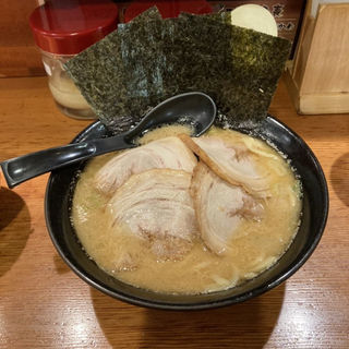豚骨チャーシュー麺(大盛プラス100円）(横浜家系ラーメン 檜家 町屋店)
