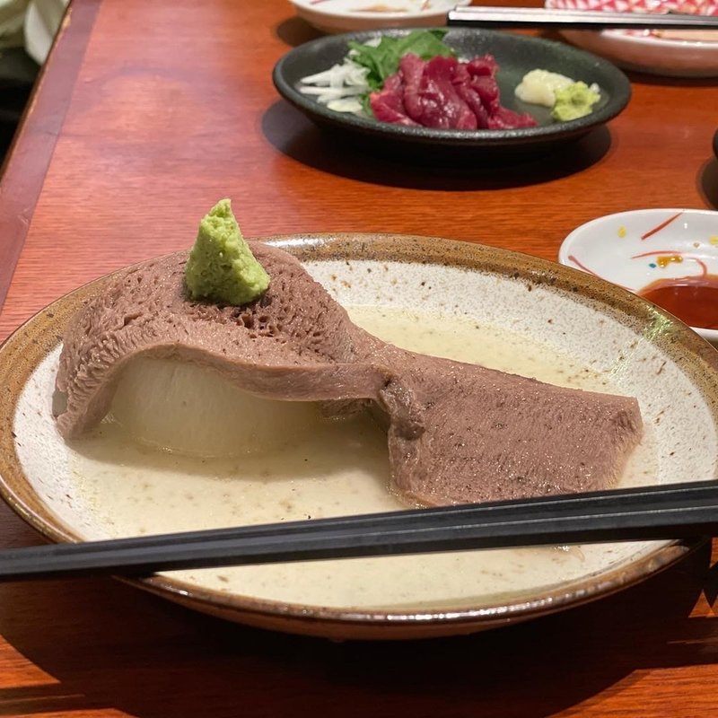 茹でたん(牛タンいろ葉 ほぼ栄駅1番出口のれん街)