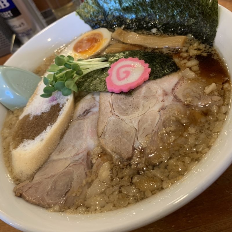 背脂煮干そば 並盛 ましまし(中華そば 札幌煮干センター)
