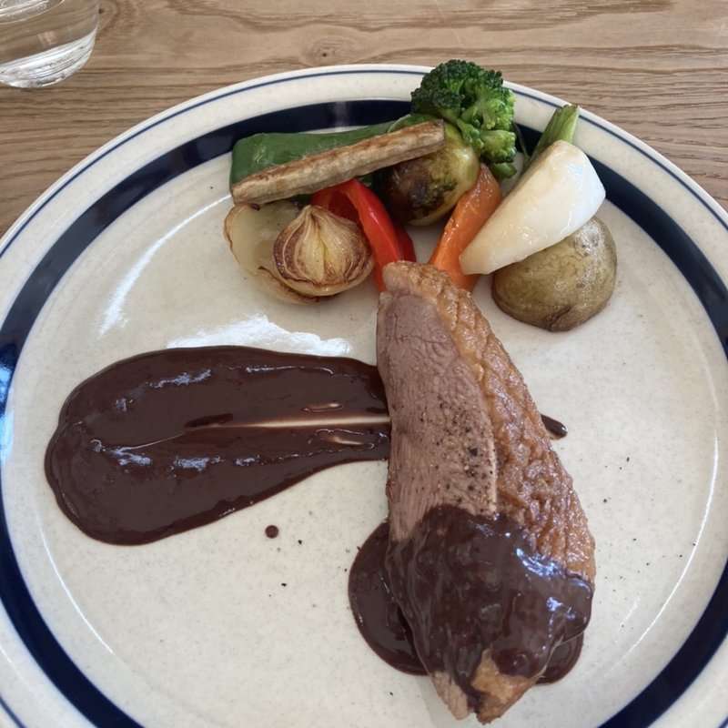 鴨のローストチョコレートソース(ル　プライエ （Le Poulailler）)