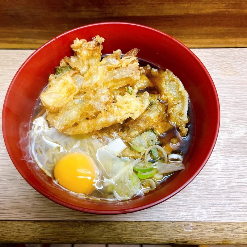 天ぷら 玉子入りそば(六文そば 金杉橋店)