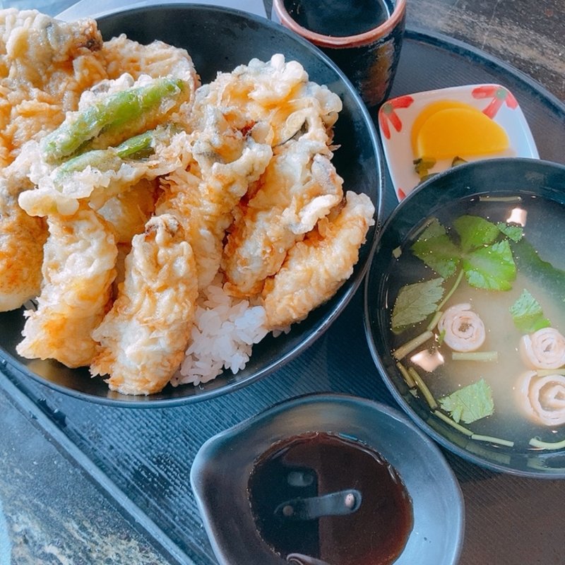 かきの天丼(ドライブイン 灘 )