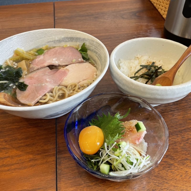 いりこそば＋鯛めし(讃岐ラーメン　香麦)