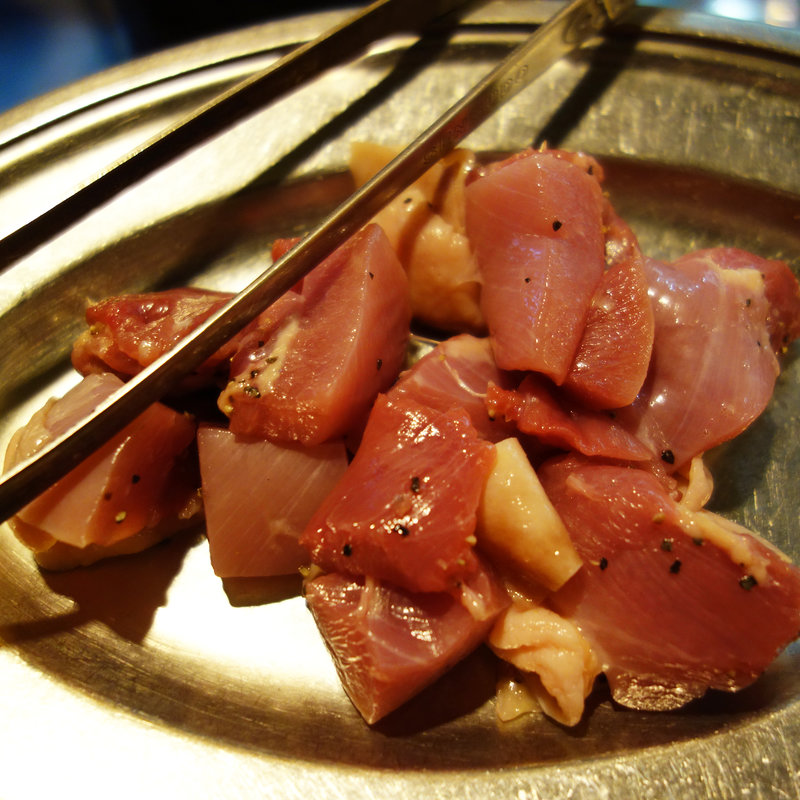 種鶏のもも焼き(ばかとあほ 春吉店)