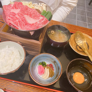 牛すき鍋定食(十二段家 本店 （じゅうにだんや）)
