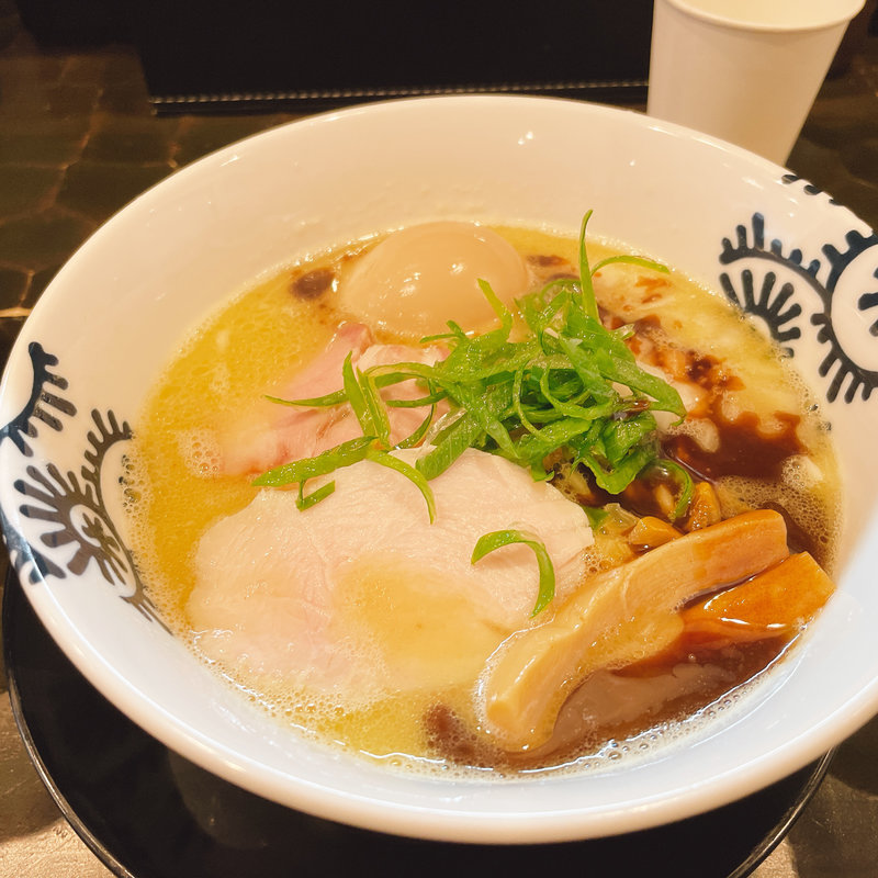 黒純鶏蕎麦(特級鶏蕎麦龍介もてぎ)