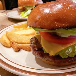 アボカドチーズバーガー(ザ ブッチャー （THE BUTCHER）)