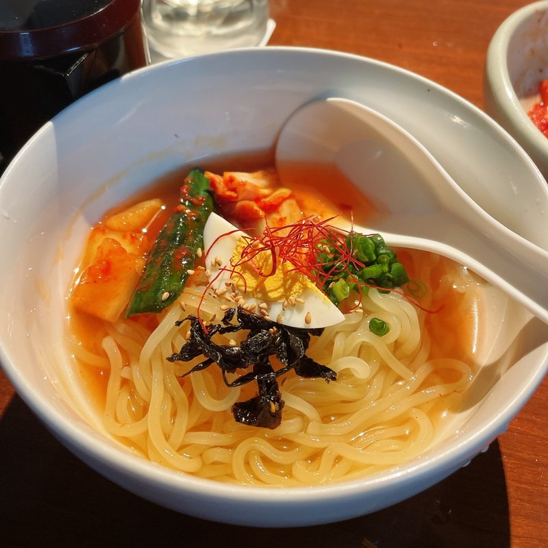 冷麺（盛岡冷麺使用）小(焼肉 Shin天楽)