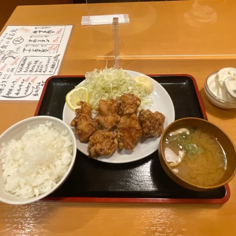 鶏唐揚げ定食(大衆食堂 定食のまる大 港南台店)