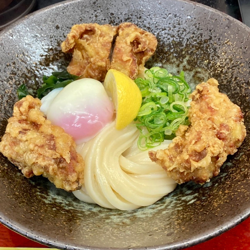 鶏玉ぶっかけ　冷(極楽うどん　TKU （ティーケーユー）)