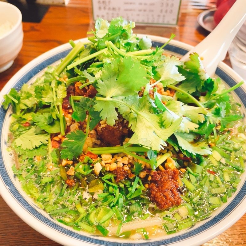 マーラーシャンタン  パクチートッピング(ラーメン･餃子 ハナウタ)