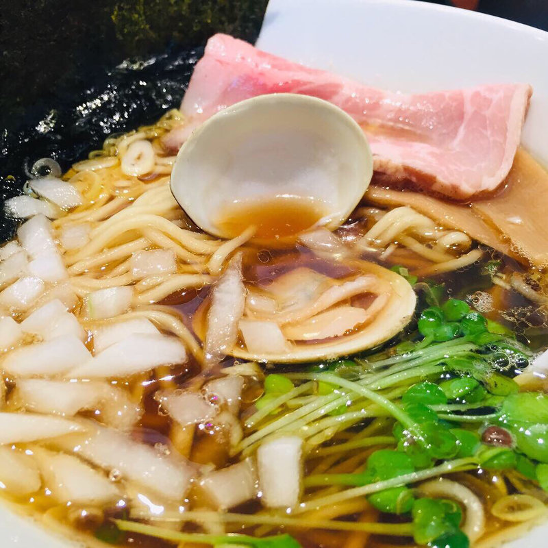 淡麗醤油そば(魚介淡麗スープ 一代目 麺や えいすけ)