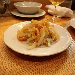 クラゲと大根と葱油(サエキ飯店)