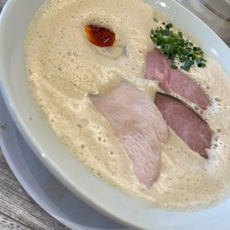 鶏白湯しょうゆラーメン(ラーメン家 あかぎ)