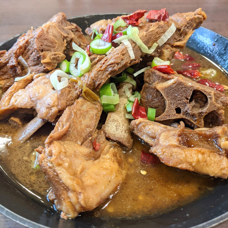 特製ラム背骨の醤油煮込み(東北人家)