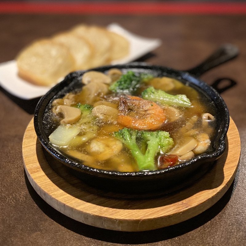 アヒージョ(エビ)(平成第七酒場 狐小屋 八事店)