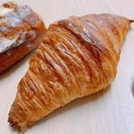 クロワッサン(GRIND BAKERY )