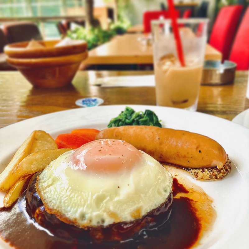 ハンバーグランチ(P.C.M. パブ・カーディナル・マルノウチ)