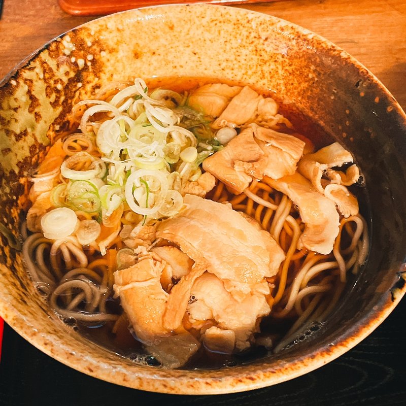 肉そば(えきめんや/えき缶酒場 黄金町店)