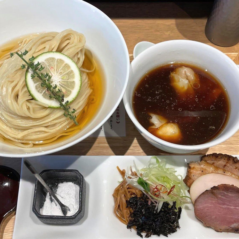 特製鰹昆布水つけ麺 醤油(らぁ麺や嶋)