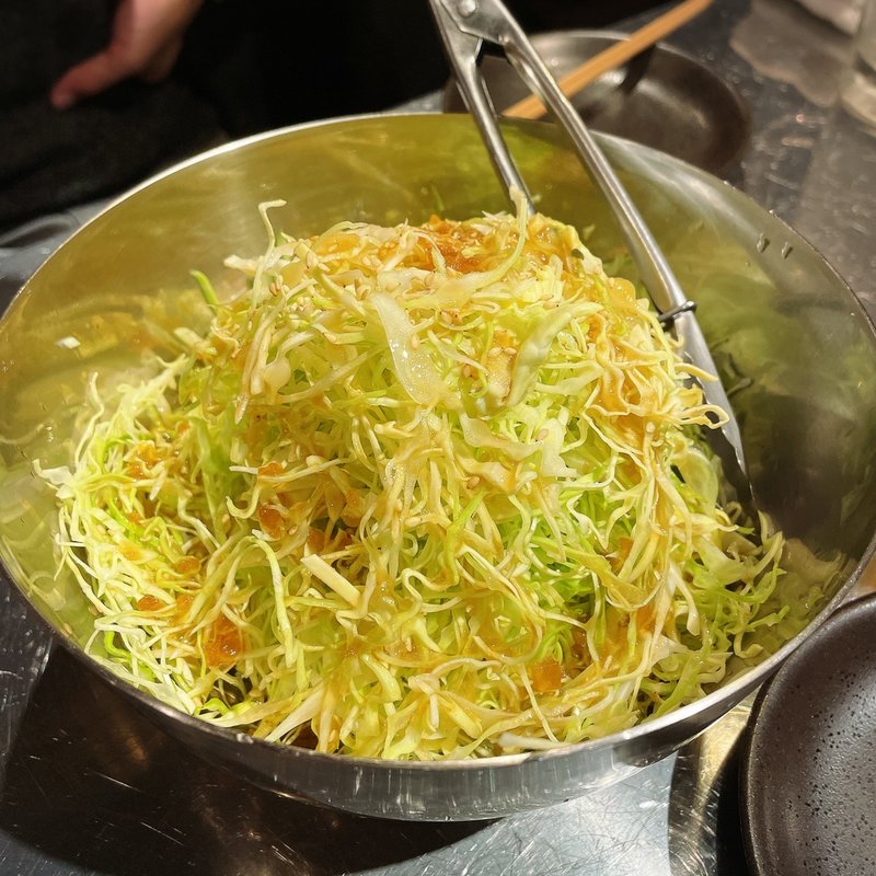 お通しキャベツ(炭火焼ホルモン かなめ)