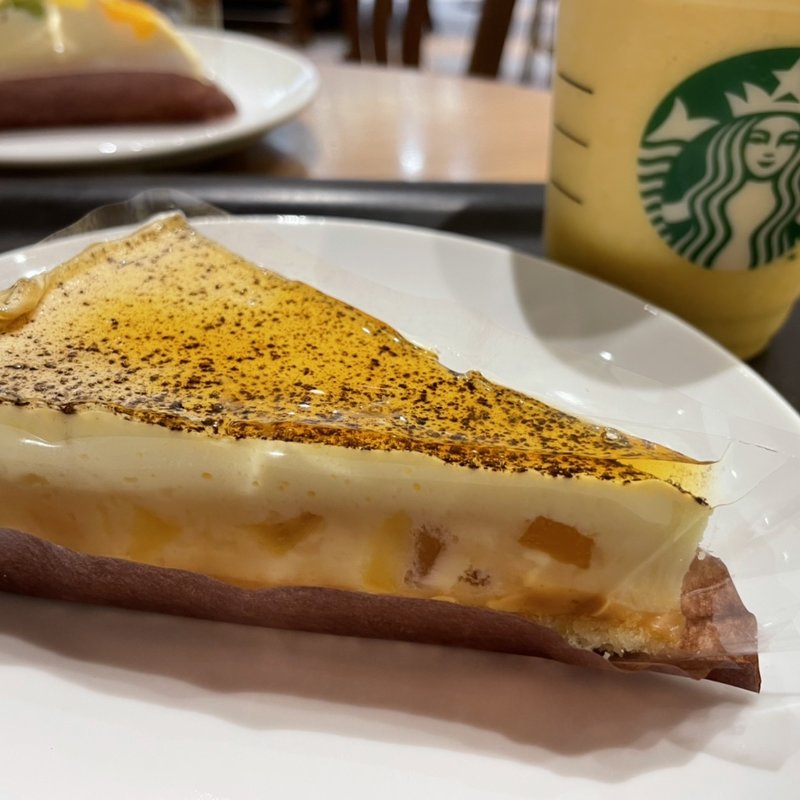 洋梨とアップルのカスタードシブーストケーキ スターバックス コーヒー イオン大高オレンジコート店 の口コミ一覧 おいしい一皿が集まるグルメコミュニティサービス Sarah