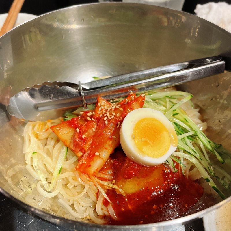 ビビン麺(炭火焼ホルモン かなめ)