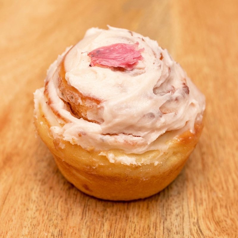 さくら(シナモンロール専門店 代官山UZU)