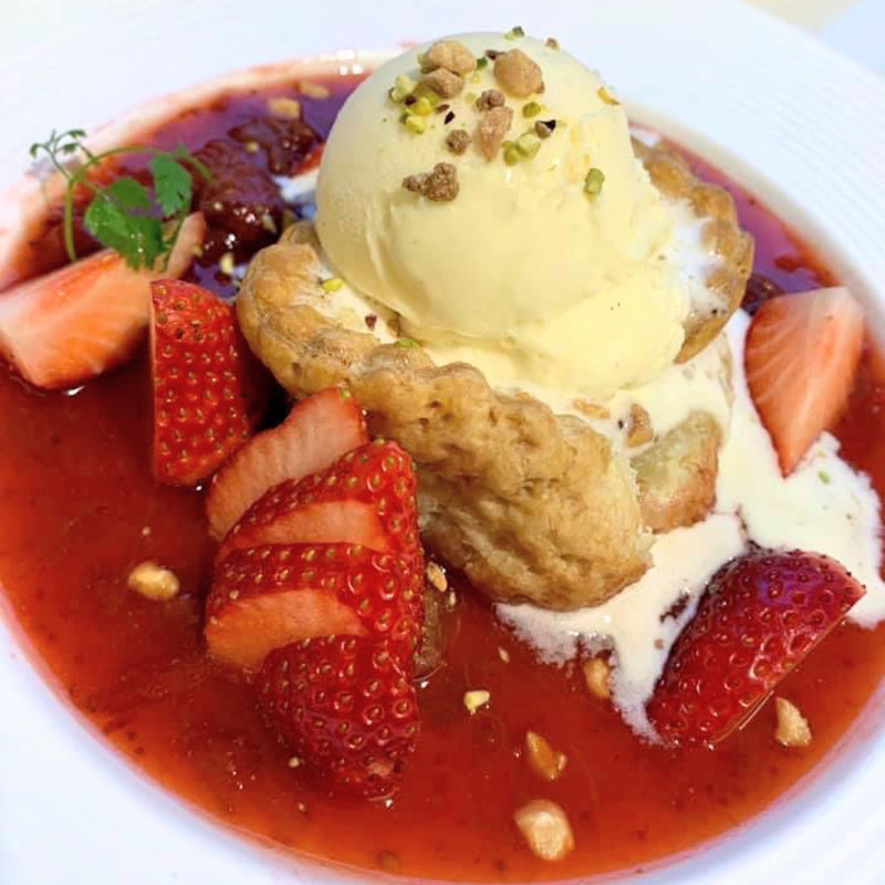 苺のホットパイ(タカノフルーツパーラー 新宿高島屋店 )