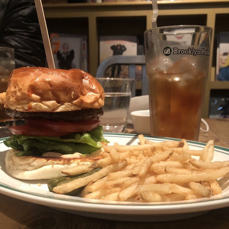 ハンバーガー(ブルックリンパーラー新宿)