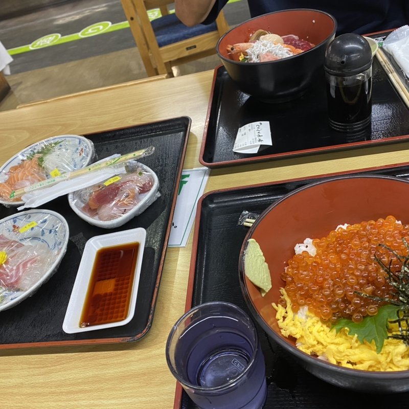 (とれとれ市場)