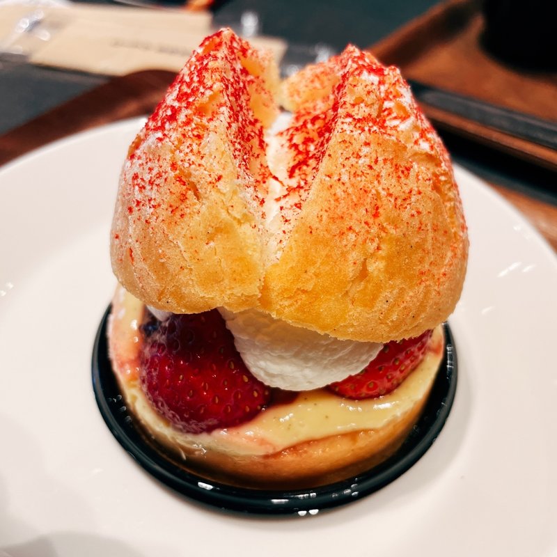 アメリカンストロベリーショートケーキ(ザ　シティ　ベーカリー　)