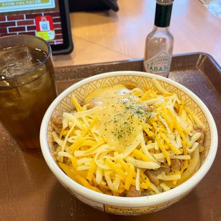 とろ〜り3種のチーズ牛丼(すき家 新宿南店 )