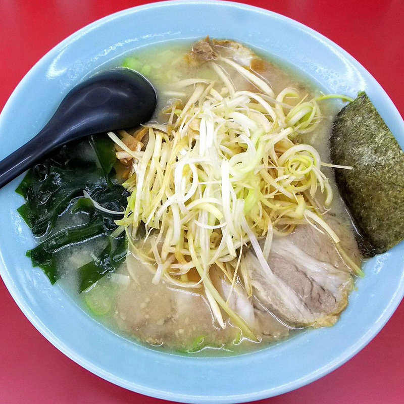 ねぎチャーシューメン しお(ニューラーメンショップ 松戸丸山店)