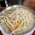 野菜塩ラーメン(らーめん勝 燕三条店)