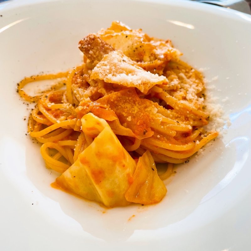 キャベツと伊達地鶏のパスタ(MareBlu & MORAN BAGEL)