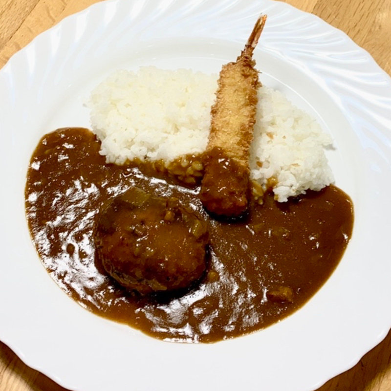 日替わりランチ(ハンバーグとエビフライ)(明るい農村)